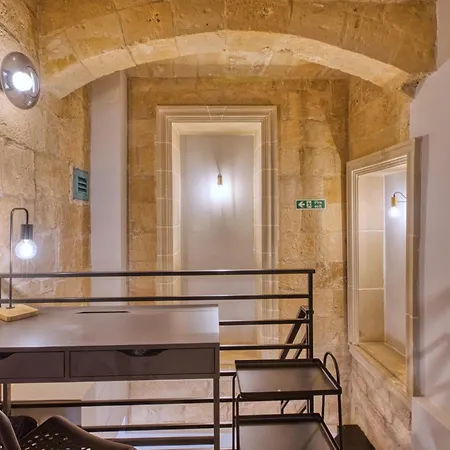 Charming, Modern Duplex In Center Jmba1-1 Valletta