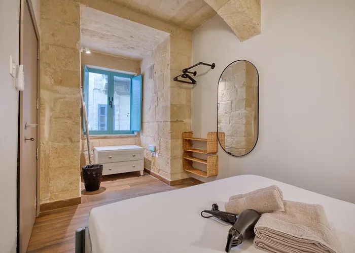 Feriehus Charming, Modern Duplex In Center Jmba1-1 Valletta