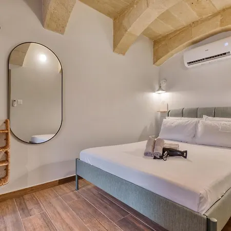 Charming, Modern Duplex In Center Jmba1-1